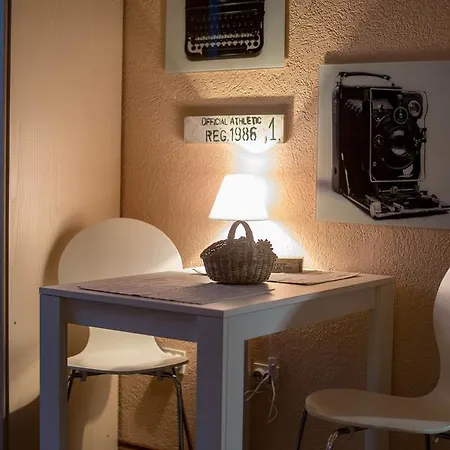 Center For Two Free Parking Apartment *
